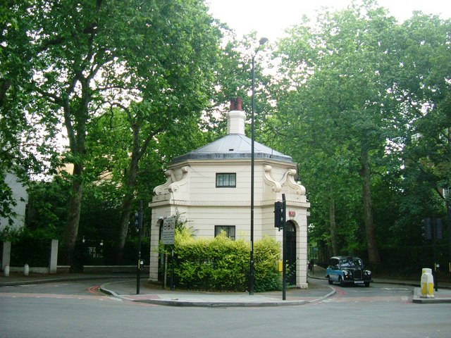 Hanove Gate Lodge Regent's Park